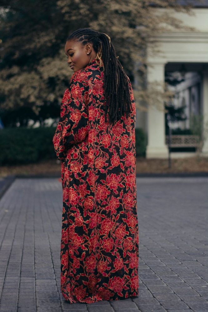 STYLE:THRIFTED FLORAL DUSTER OVER RED PANTS